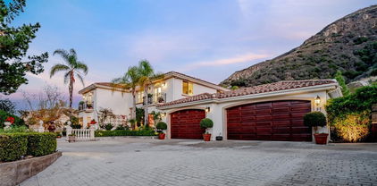 27 Round Up Road, Bell Canyon