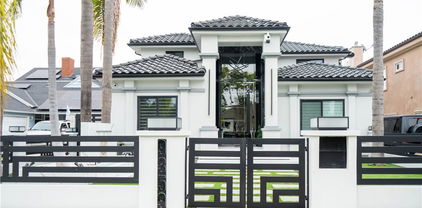 9359 Cecilia Street, Downey