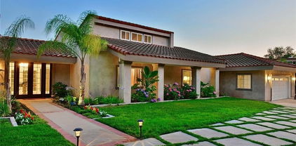 940 N Silent Ranch Drive, Glendora