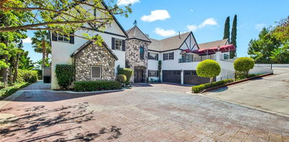 1532 Kensing Lane, North Tustin