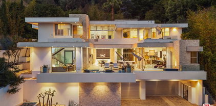 9311 Readcrest Drive, Beverly Hills