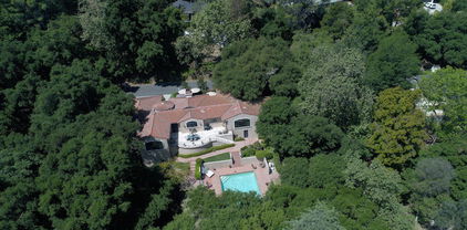 4080 Hampstead Road, La Canada Flintridge