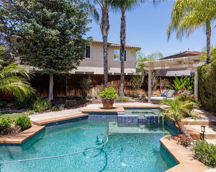 42355 Mountain View Court, Murrieta