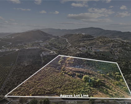 21903 Los Robles Road, Murrieta