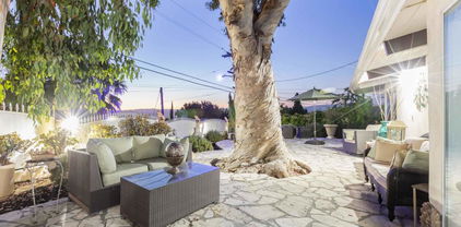 5038 Cerrillos Drive, Woodland Hills