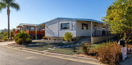 28810 Calle De La Paz, Murrieta