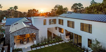 6357 Castejon Dr, La Jolla