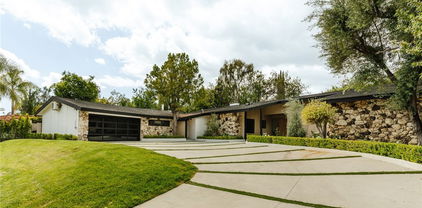 18155 Lake Encino Drive, Encino