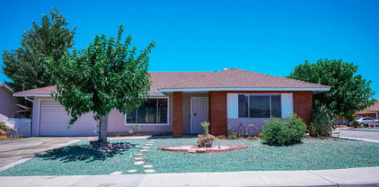 1100 W Westmont Avenue, Hemet