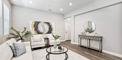 1097 Delpy View, Vista