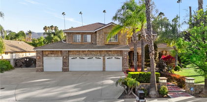 922 Armata Drive, Corona