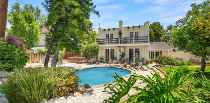 8601 Rudnick Avenue, West Hills
