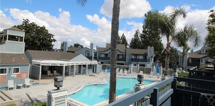 7312 Quill Drive Unit 13, Downey