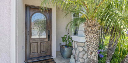 205 Twin Falls Court, Newbury Park