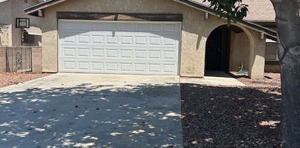 902 Tabla Court, Hemet
