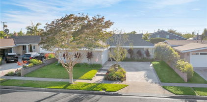 12111 Reagan Street, Los Alamitos