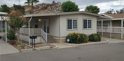 32600 State Hwy 74 Unit 5, Hemet