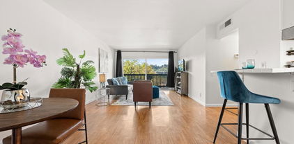 6202 Friars Rd Unit 215, Mission Valley