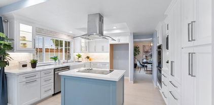 16001 Ballantine Lane, Huntington Beach