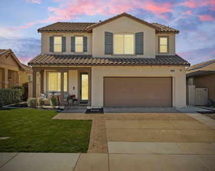 46525 Peach Tree Street, Temecula