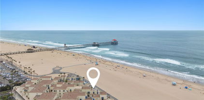 711 Pacific Coast Unit 109, Huntington Beach