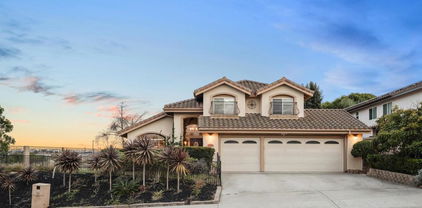 1340 Sunglow Dr, Oceanside