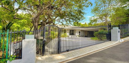 3530 Royal Woods Drive, Sherman Oaks