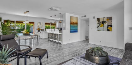 14 Gary Circle, Palm Springs