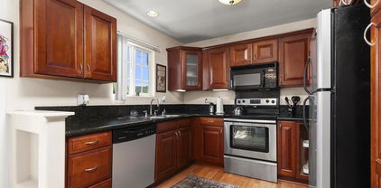 605 S MOLLISON Unit 205, El Cajon