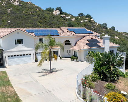 18380 Avenida Caleta, Murrieta
