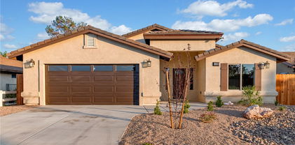 13835 Burning Tree Drive, Victorville