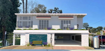 701 Valley Avenue, Solana Beach