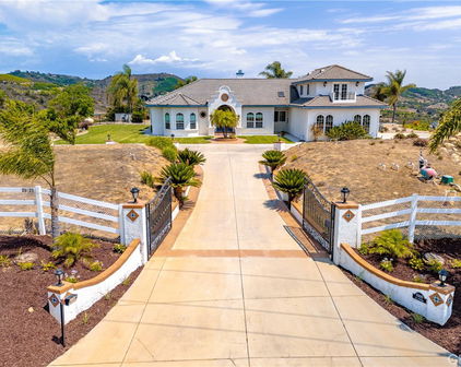 25025 Las Palmeras Drive, Temecula