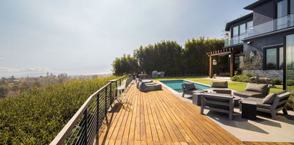 1774 Westridge Road, Los Angeles