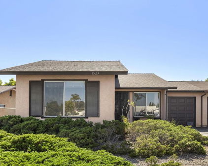 1523 Temple Heights Drive, Oceanside
