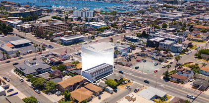 3046 Nimitz Boulevard, Point Loma (Pt Loma)