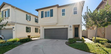 262 Camellia Way, Vista