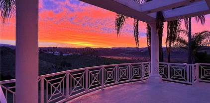 4462 Fallsbrae Road, Fallbrook