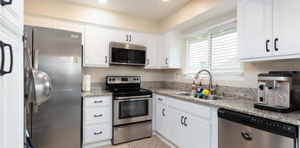 3660 Vista Campana N Unit 33, Oceanside