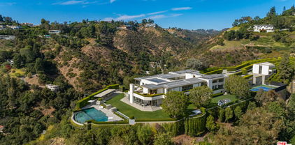 1261 Angelo Drive, Beverly Hills