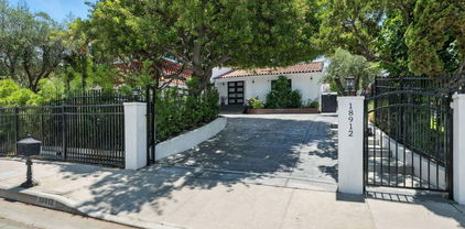 18912 Pasadero Drive, Tarzana