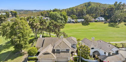 1894 Spyglass Cir, Vista