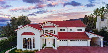 4020 Clarinda Drive, Tarzana