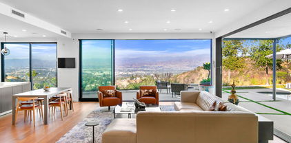 8545 Charl Lane, Los Angeles