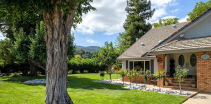 10430 N Ojai Santa Paula Road, Ojai
