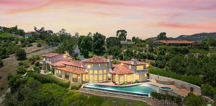 1917 Santa Margarita Drive, Fallbrook