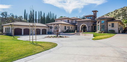 26829 Brooken Avenue, Canyon Country