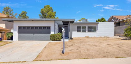 14075 Wimbleton Drive, Victorville