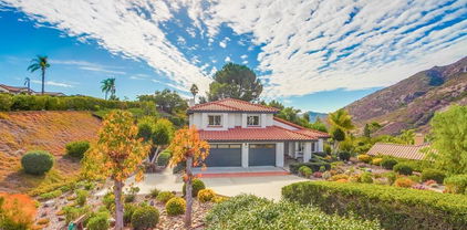 3302 Vista Rocosa, Escondido