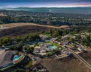 13 Buggy Whip Drive, Rolling Hills image